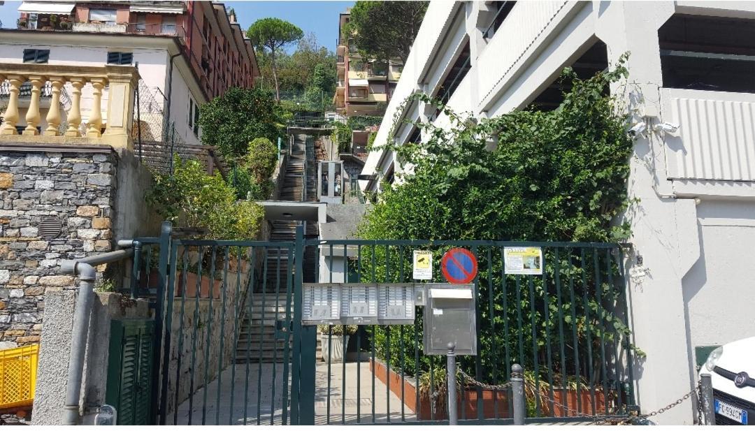 Camera Privata Nell'Appartamento In Zona Residenziale Con 2 Piscine Rapallo Exterior photo